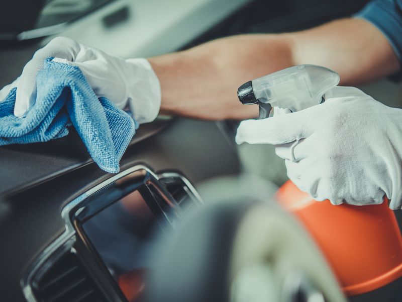 como remover tinta de plástico automotivo rápido