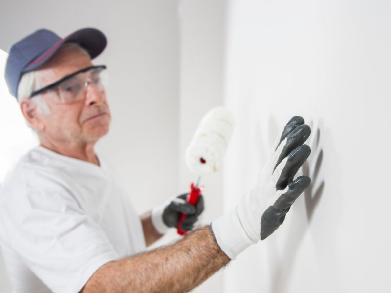 quanto tempo demora para tinta secar na parede recém rebocada