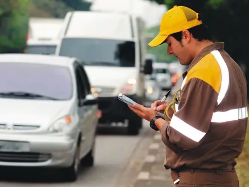 tinta para farol​ é permitida no Brasil